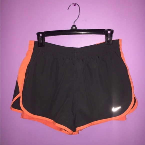 Nike 2-in-1 Women’s Training Shorts - Picture 1 of 4